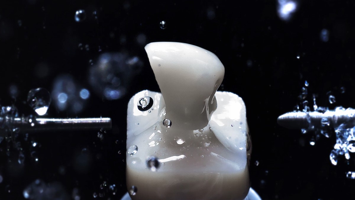 Fraisage humide et sec et meulage humide avec CEREC Primemill